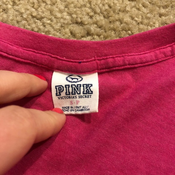 PINK V-Neck Logo T-Shirt - Picture 5 of 6